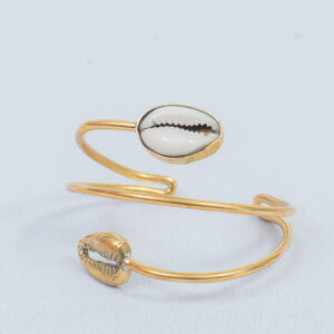 Pwani shell bracelet
