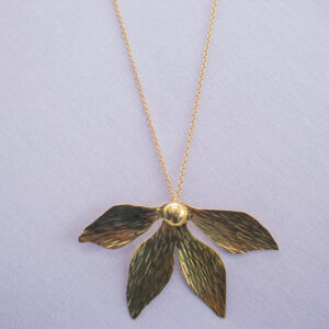 Ua Jua pendant necklace